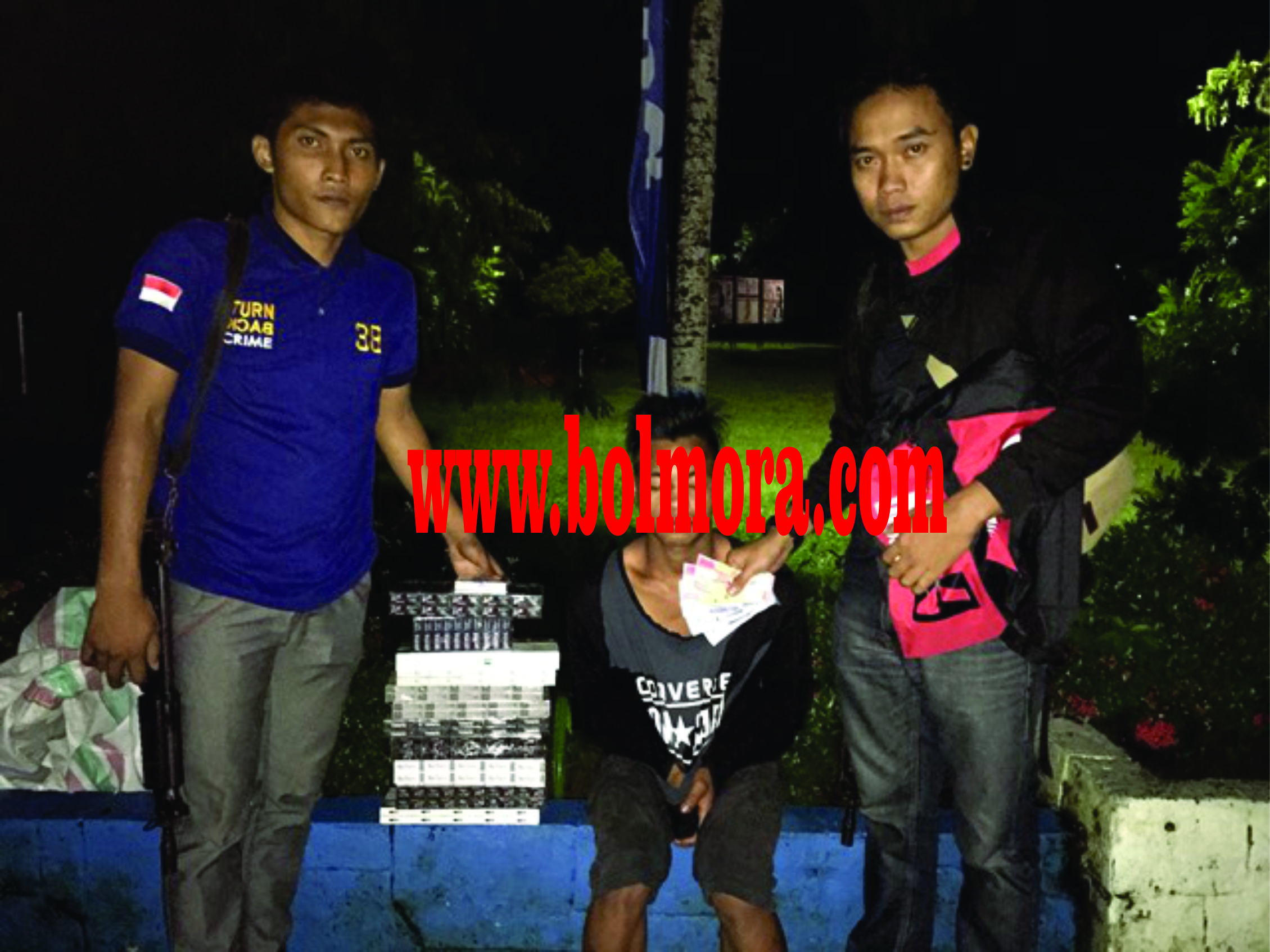 Foto Pelaku Pembobol Waruang di Desa Poyowa Kecil