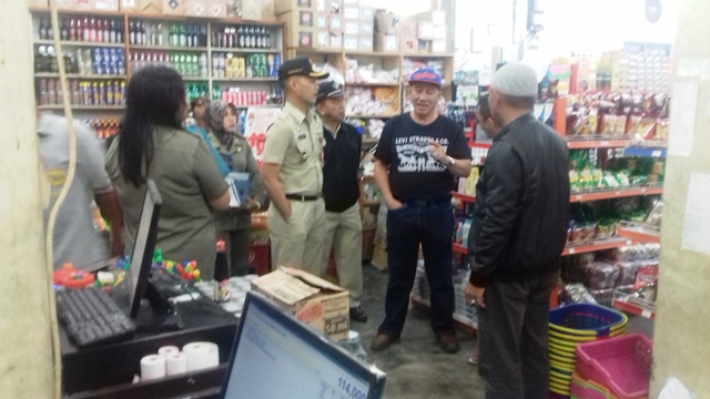 Tim Gabungan Sosialisasikan Perda Miras