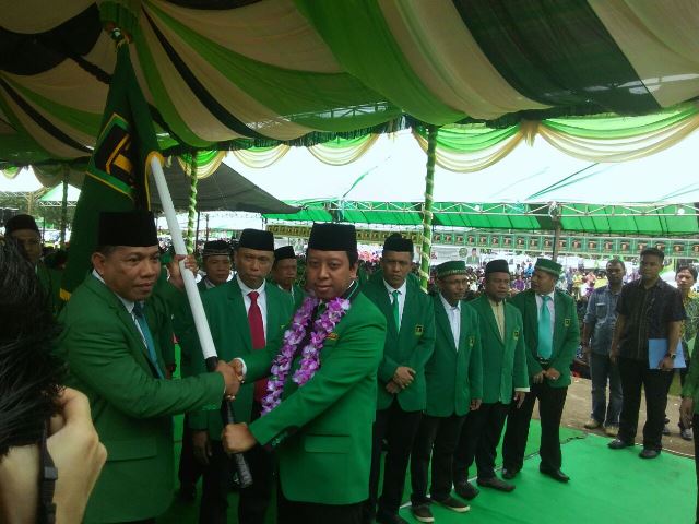 Depri Pontoh Resmi Nahkodai DPW PPP Sulut