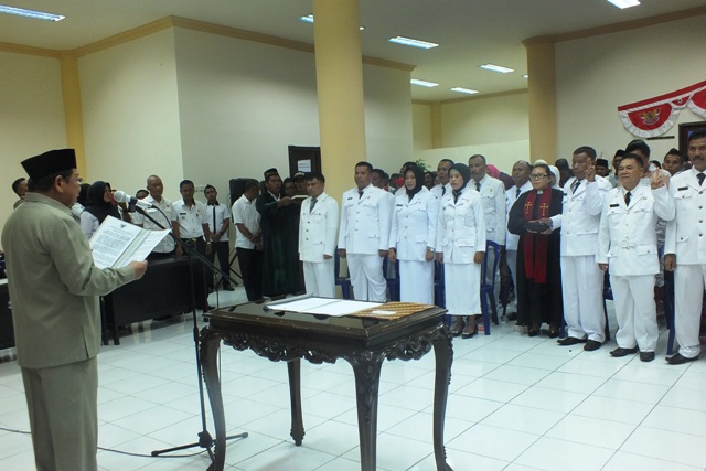 Bupati Bolmong Melantik 17 Penjabat Sangadi