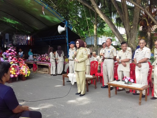 Tatong: Oknum Terlibat Jual Beli Lapak Pasar Senggol Jika Terbukti Saya Pecat