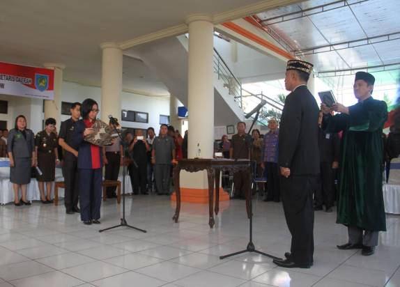 Bupati Resmi Melantik Sekda Definitif Kabupaten Bolmong