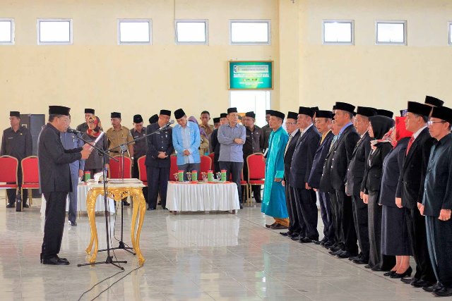 44 Pejabat Administrator dan Pengawas Dikocok