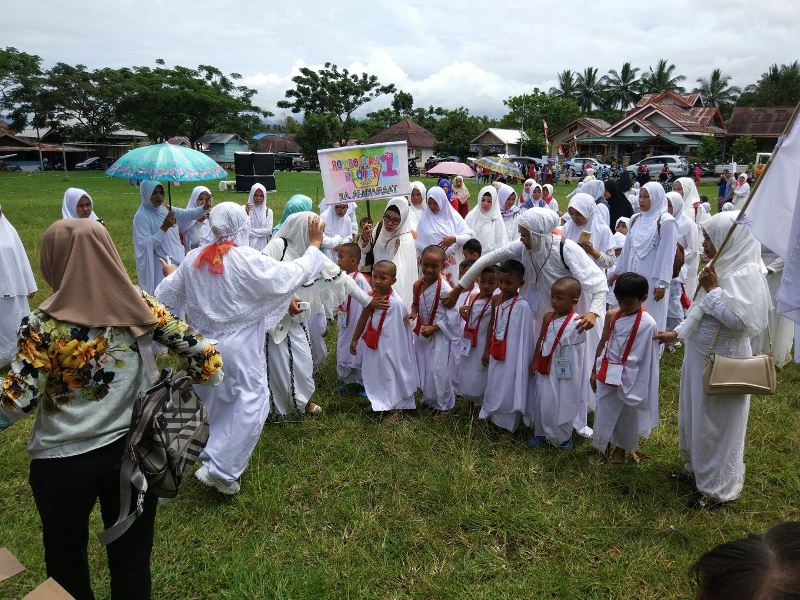 Anak-Anak RA Latihan Manasik Haji