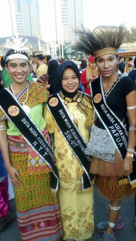Finalis Duta Muda Asean Perwakilan Sulut Gunakan Pakaian Adat Mongondow