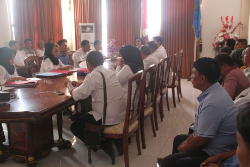 Cari Solusi Permasalahan, Bupati Pertemukan Direksi dan Karyawan PDAM