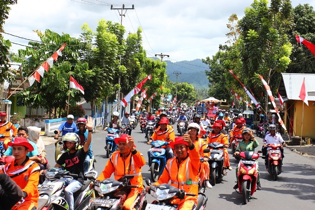 Ribuan Warga Iringi Road Show Adipura