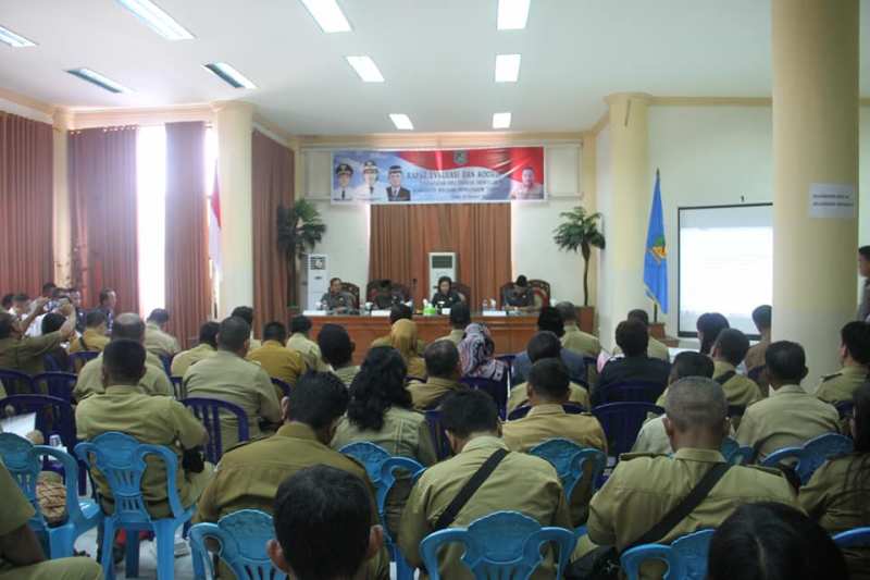 Rapat Evaluasi PAD, Yasti Apresiasi Kinerja Camat Dumoga Utara dan Passi Timur