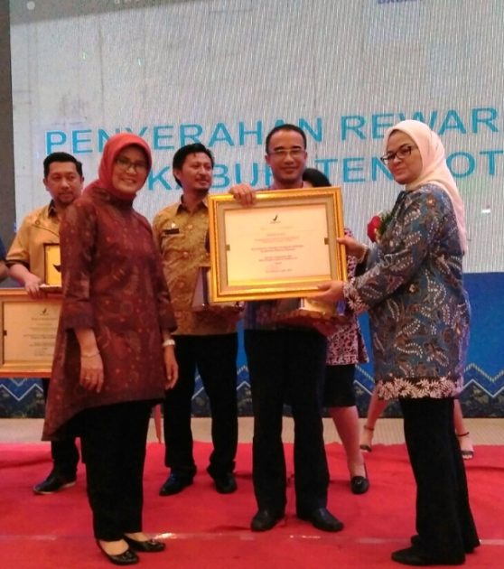 BPOM RI Beri Penghargaan ke Pemkot Kotamobagu