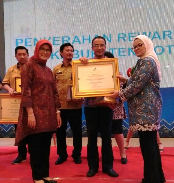 BPOM RI Beri Penghargaan ke Pemkot Kotamobagu