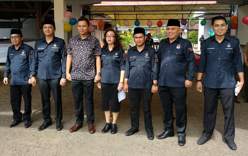 Dalam tahapan pendaftaran pasangan bakal calon, yang berlangsung selama tiga hari (8-10 Januari 2018), Komisi Pemilihan Umum Daerah (KPUD) Kota Kotamobagu telah menerima dua pasangan bakal calon wali kota dan wakil wali kota