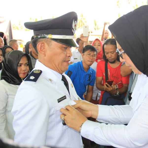 Video Pelantikan kepada Junius Dilapanga sebagai Sangadi Desa Tabang