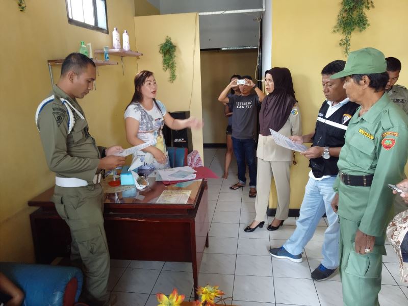 Aparat Gabungan Razia Tempat SPA Clodora di Mogolaing