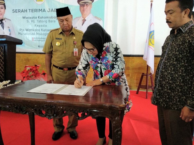 Pemkot Kotamobagu Gelar Serah Terima Jabatan Wali Kota