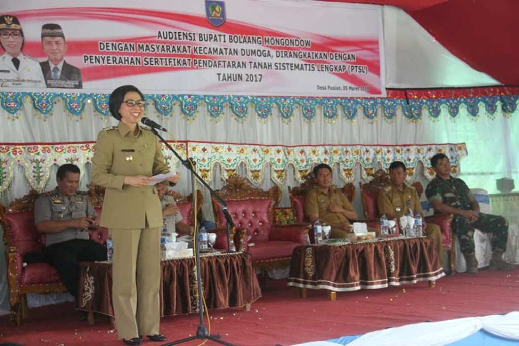 Bupati Bolmong Lakukan Audiens dengan Masyarakat di Dua Kecamatan