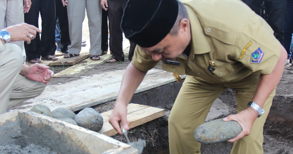 Pjs Wali Kota Kotamobagu Letakkan Batu Pertama Pembangunan Masjid Al-Uswah