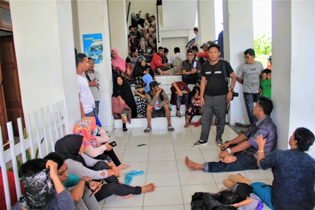 Pedagang Antre Menunggu Pendaftaran Lapak di Pasar Senggol