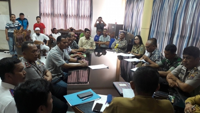 Yudha Rantung Pimpin Rapat Penyelesaian Masalah di Labuan Uki