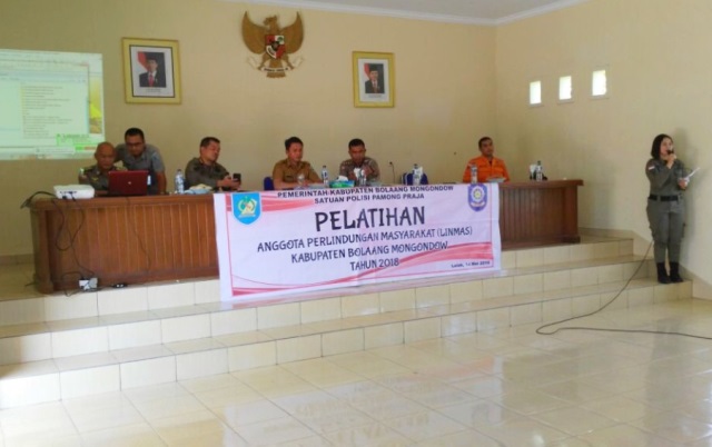 Ini Pesan Tahlis Saat Membuka Pelatihan Bagi Anggota Linmas se-Bolmong