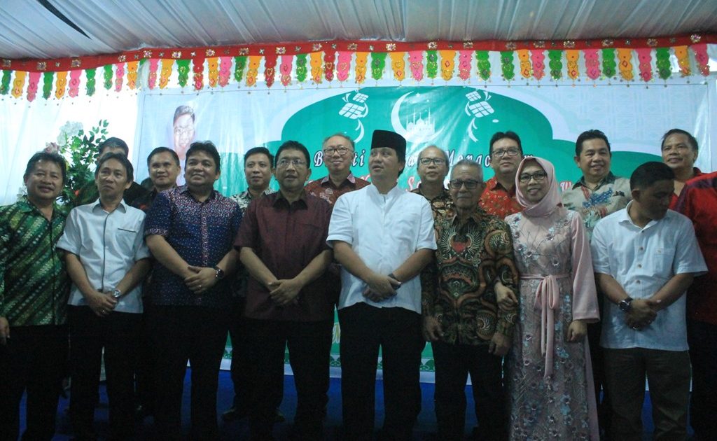 Bupati Bolmong Gelar Open House Bersama Pejabat dan Masyarakat