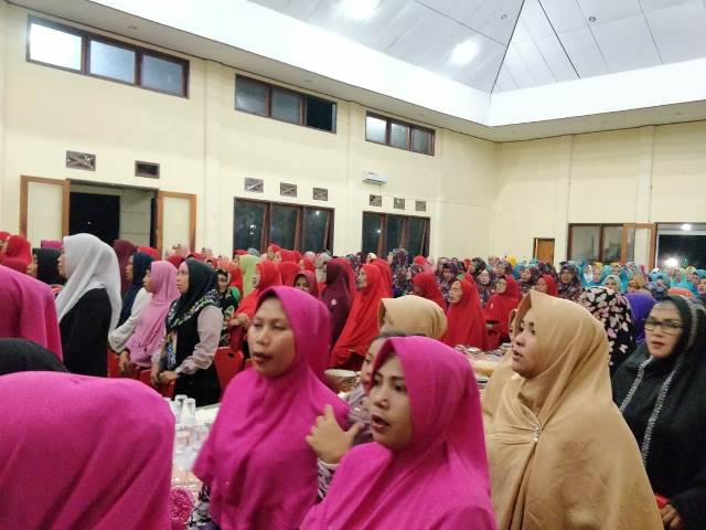 Ketua TP-PKK Boltim Imbau BKMT Jadi Ladang Amal Ibadah