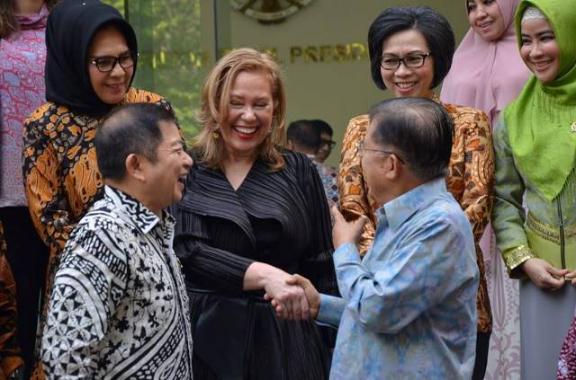 Yasti Kunjungi Peternakan Sapi di Australia Bersama Watimpres RI