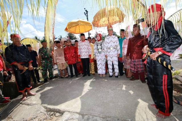 Kali Ini, Iskadar Kamaru Dijemput dengan Adat Bolango