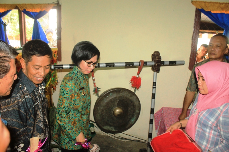 Bupati Bolmong Canangkan 13 Desa sebagai Kampung KB