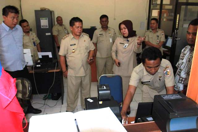 Wakil Wali Kota Kunjungi Sejumlah SKPD untuk Memastikan Pelayanan kepada Masyarakat Berjalan Baik