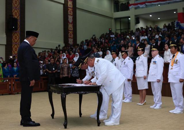 Bupati dan Wakil Bupati Terpilih Bolmut Periode 2018-2023 Resmi Dilantik
