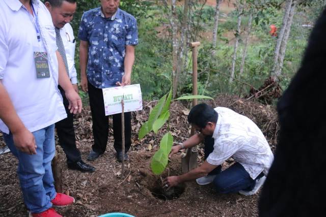 Bupati Boltim Hadiri Festival Kesenian dan Olahraga