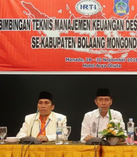 Bupati Bolsel Buka Bimtek Tentang Manajemen Pengelolaan Keuangan Desa
