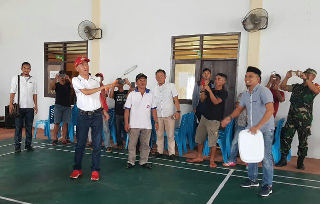Kejuaraan Bulutangkis Bupati Cup Bolsel 2018 Resmi Dibuka, Iskandar: Semoga Kegiatan Ini Bisa Mencetak Atlet-atlet Muda Berbakat