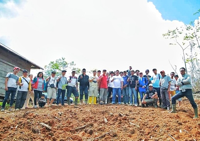 Dorong Pengembangan Kopi, Wakil Wali Kota Lantik Petani Pegunungan Poyowa Besar