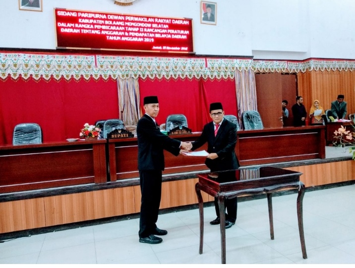 Bupati Hadiri Rapat Paripurna Pembicaraan Tahap II Ranperda APBD Tahun Anggaran 2019