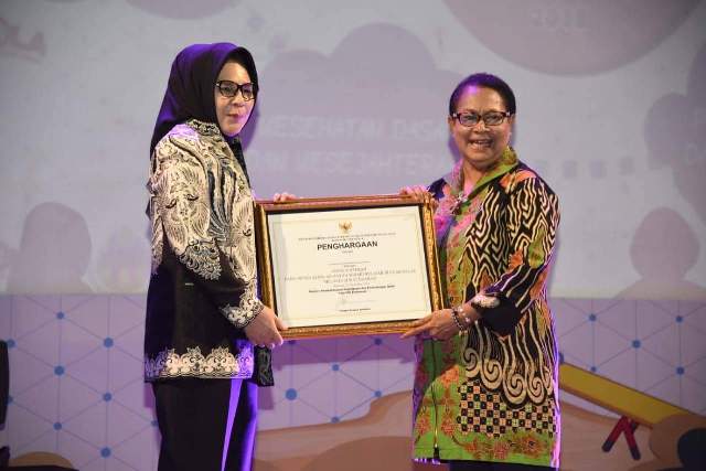 Lagi, Wali Kota Kotamobagu Terima Penghargaan dari Kementerian PP dan PA RI