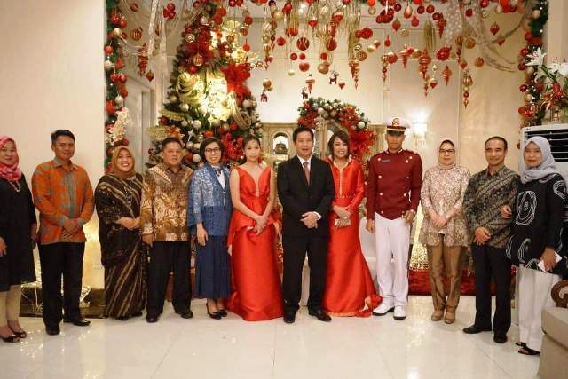 Wali Kota dan Wakil Kotamobagu Laksanakan Safari Natal