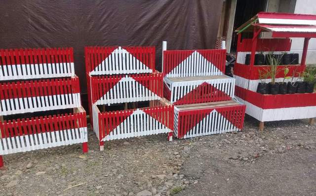 Tempat Toga Milik Warga Poyowa Besar 1 Ini Laris Manis