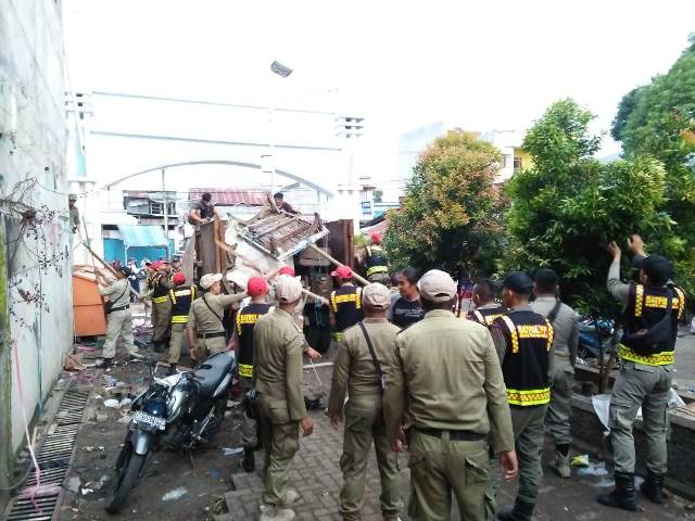 Pedagang "Kumabal" Kembali Ditertibkan