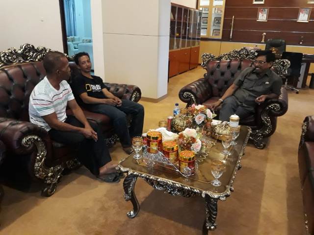 Eyang Sosok Bupati yang Ramah dengan Masyarakat