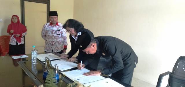 Bupati Bolsel Teken MoU dengan BPOM Provinsi Sulut