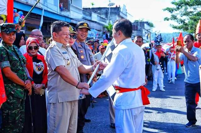 Lepas Pawai Festival Budaya dan Perayaan Cap Go Meh, Nayodo Ajak Msyarakat Tingkatkan Kepedulian Antar Sesama