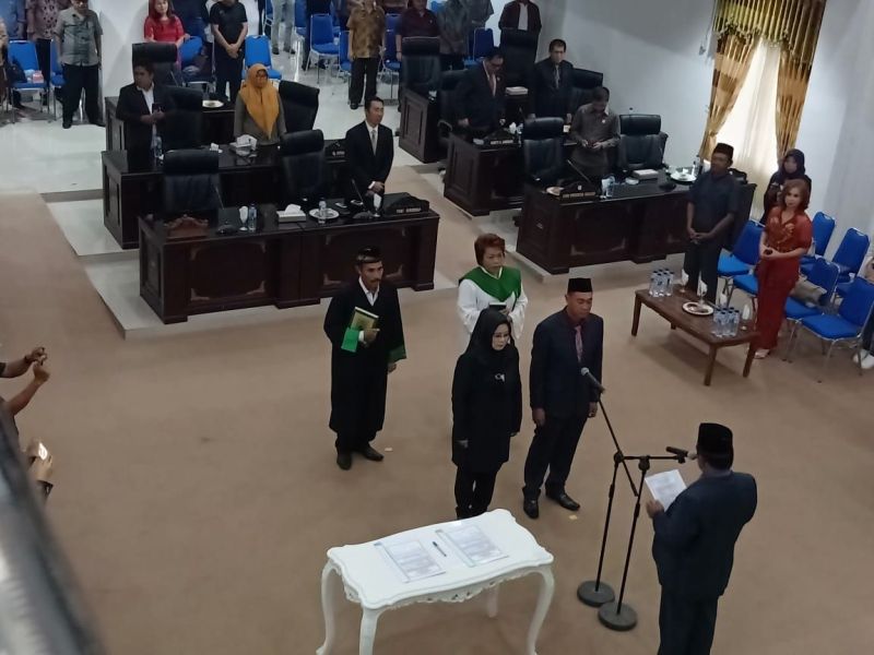 DPRD Boltim Gelar Paripurna Istimewa Pengambilan Sumpah Anggota Hasil PAW