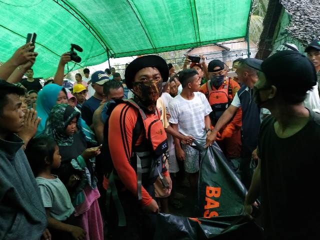 Korban Hanyut Desa Ayong Ditemukan di Perairan Maelang