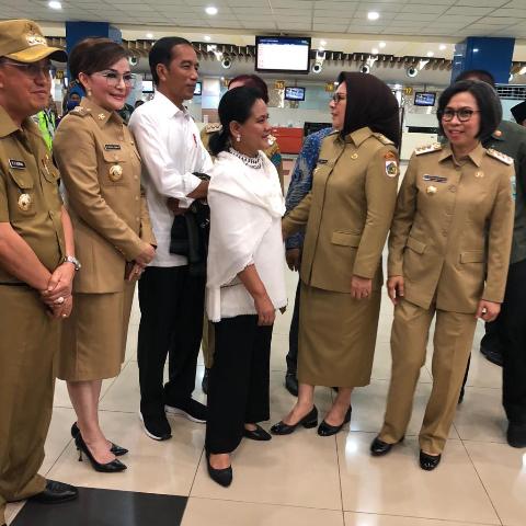 Wali Kota Kotamobagu Turut Serta Mengantar Kepulangan Presiden RI