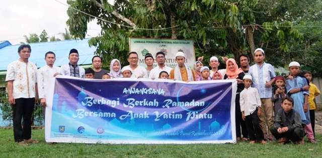 SJB dan Diskominfo Bolmong Berbagi Kasih dengan Anak Yatim