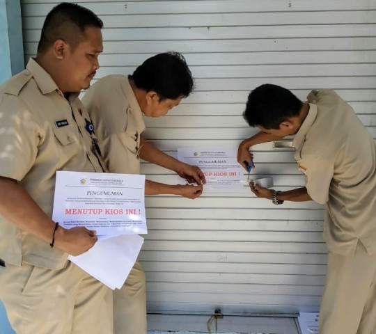 Tak Bayar Retribusi, Pemkot Kotamobagu Tutup 90 Kios di Pasar Poyowa Kecil