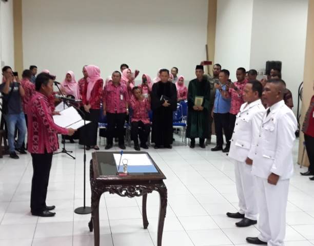 Lantik Dua Camat, Tahlis: Mutasi Jabatan Adalah Hal yang Biasa