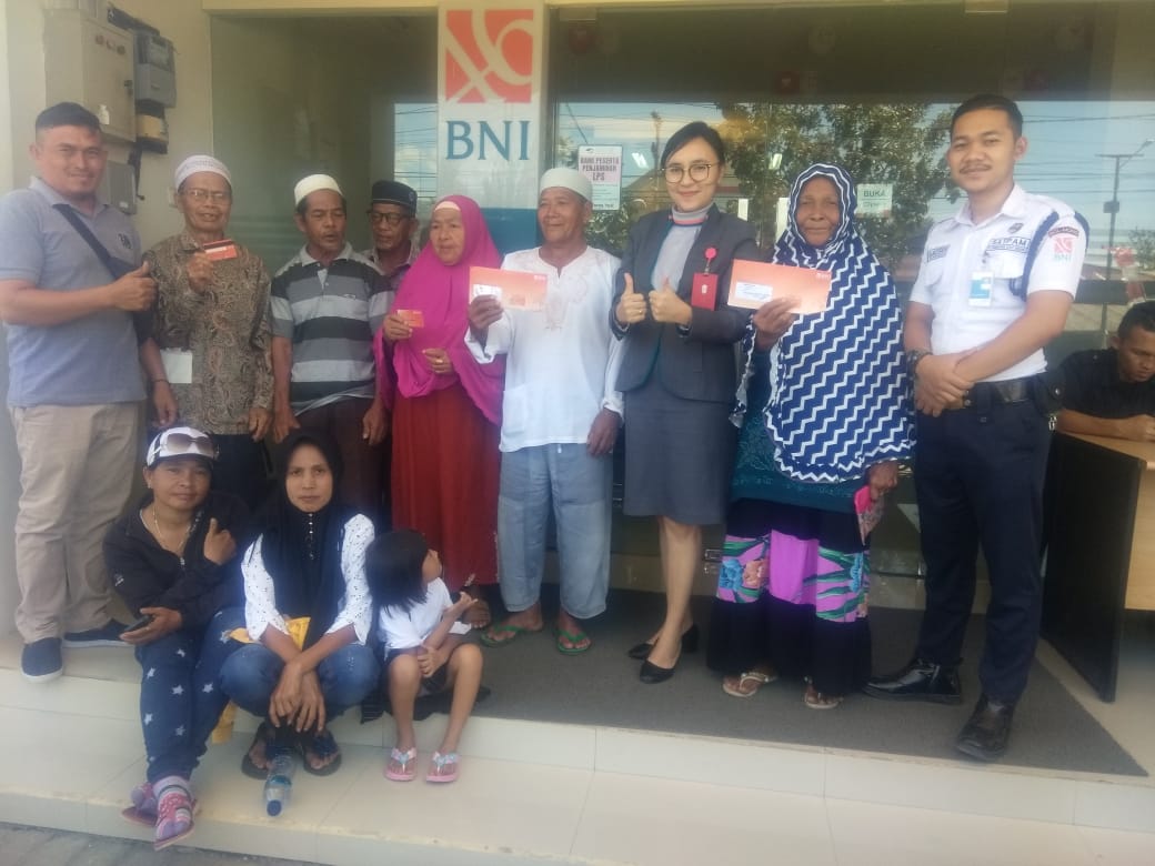 65 Lansia di Bolmong Terima Bansos Jutaan Rupiah