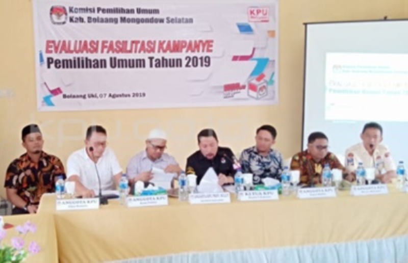 Perbaiki Penyelenggaraan Pemilu, KPU Bolsel Gelar Rapat Evaluasi Fasilitasi Kampanye